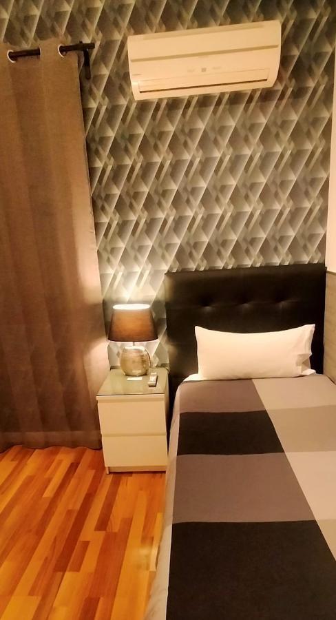 Single Rooms Madrid Esterno foto