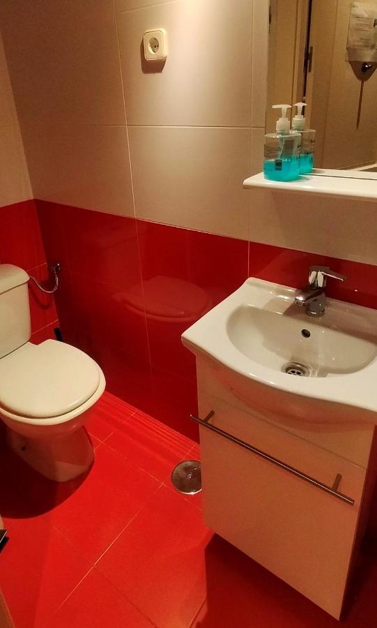 Single Rooms Madrid Esterno foto